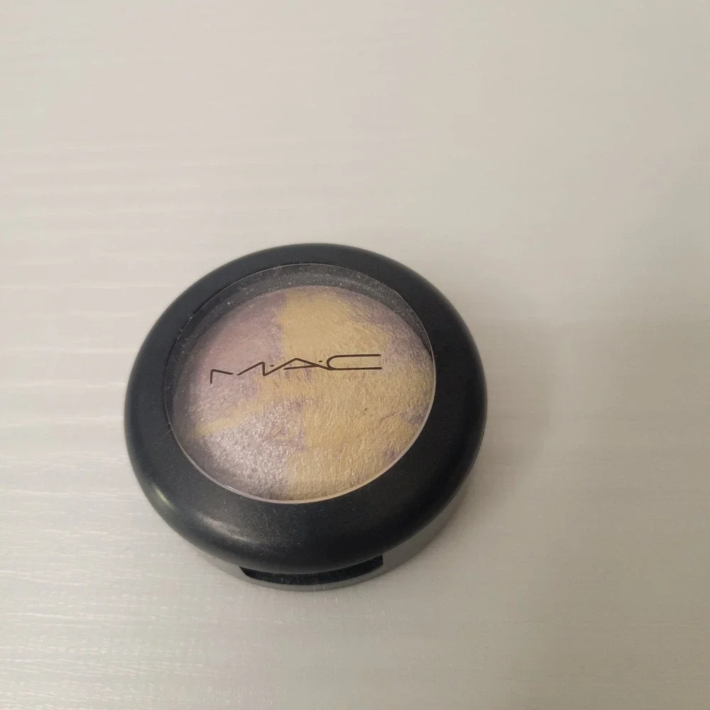 MAC Dare to Bare Mineralize Eye Shadow Tropical Taboo LE Purple Gold Discontinue